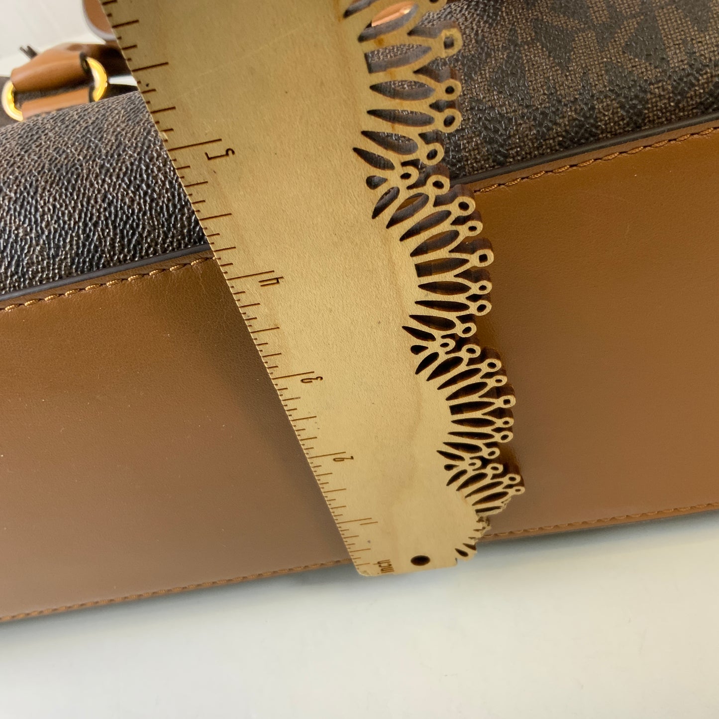 Handbag Designer By Michael Kors In Brown, Size:Large