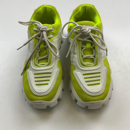 Shoes Athletic By Clothes Mentor  Size: 6